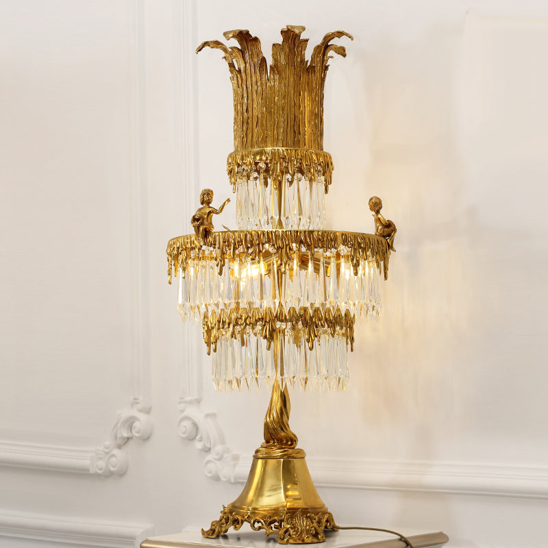 Majestic Crown Vintage Table Lamp – Front view